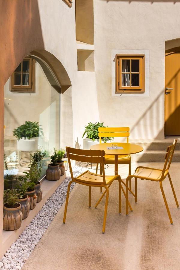 Kai 36 - Hotel Zwischen Fels Und Fluss グラーツ エクステリア 写真 A patio