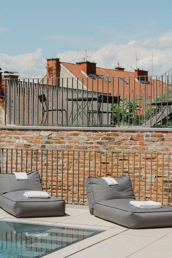 Kai 36 - Hotel Zwischen Fels Und Fluss グラーツ エクステリア 写真 The Roman wall of the city of Cologne